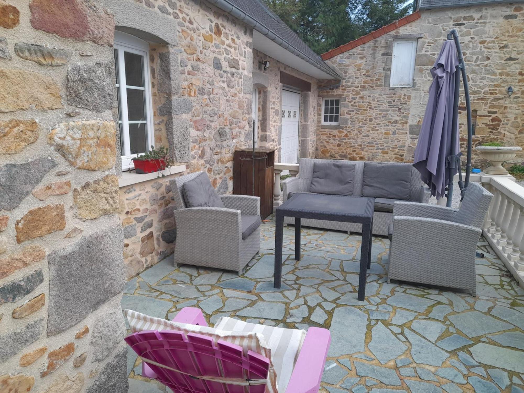 Domaine De La Tour Carree - 3 Chambres Benoitville Exterior photo